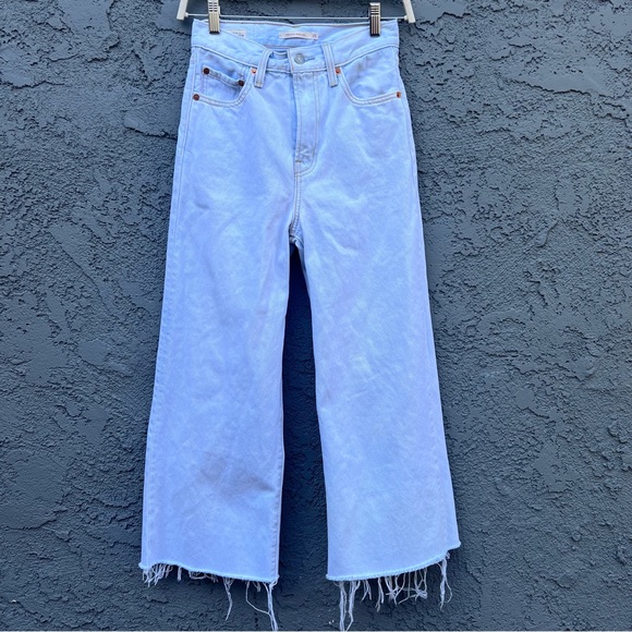 Levi's Denim - Levi's Ribcage Wide Leg Jeans Size 25